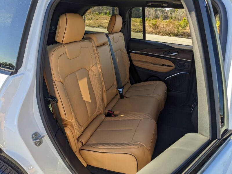 2025 Jeep Grand Cherokee Summit