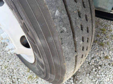 2017 Freightliner M2 106