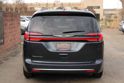 2021 Chrysler Pacifica Touring L