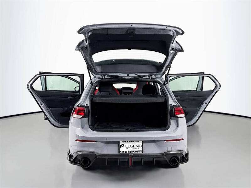 2022 Volkswagen Golf GTI SE