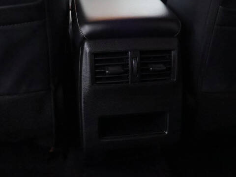 2024 Mitsubishi Outlander PHEV SE