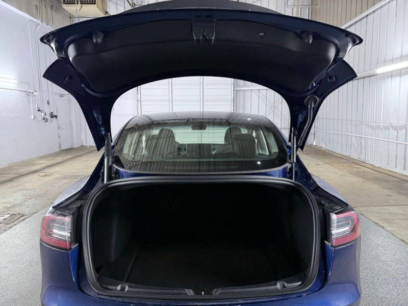 2023 Tesla Model 3 Performance