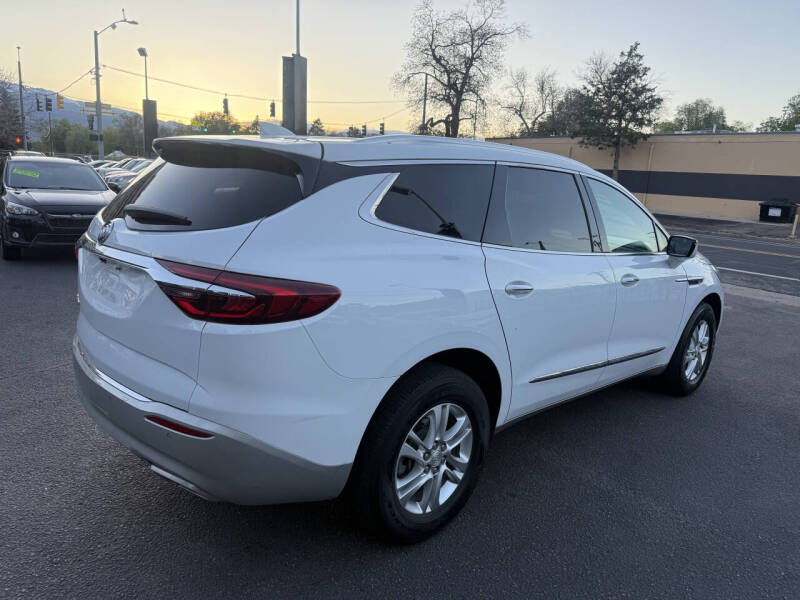 2021 Buick Enclave Essence