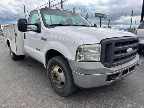 2005 Ford F-350 Super Duty for sale at Instant Auto Sales in Chillicothe OH