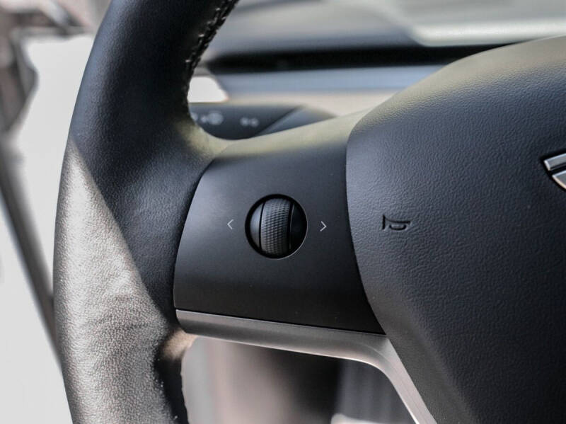 2019 Tesla Model 3 Mid Range