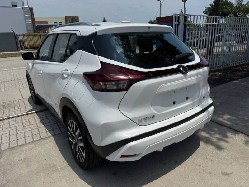 2021 Nissan Kicks SV