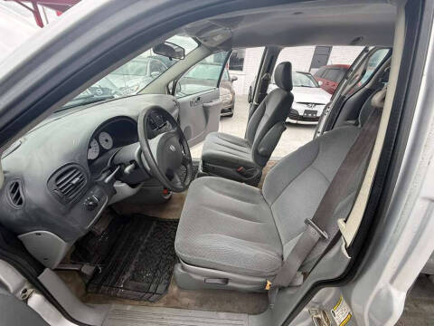 2005 Dodge Caravan SE