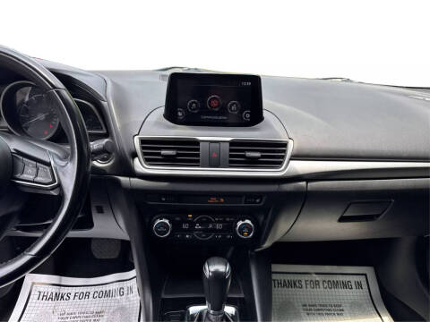 2018 Mazda MAZDA3 Touring