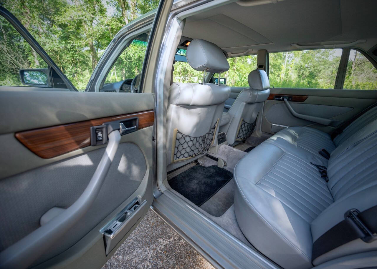 1988 Mercedes-Benz 420-Class 40
