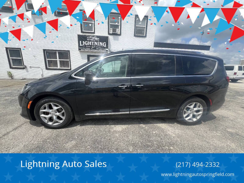 2017 Chrysler Pacifica Touring-L Plus
