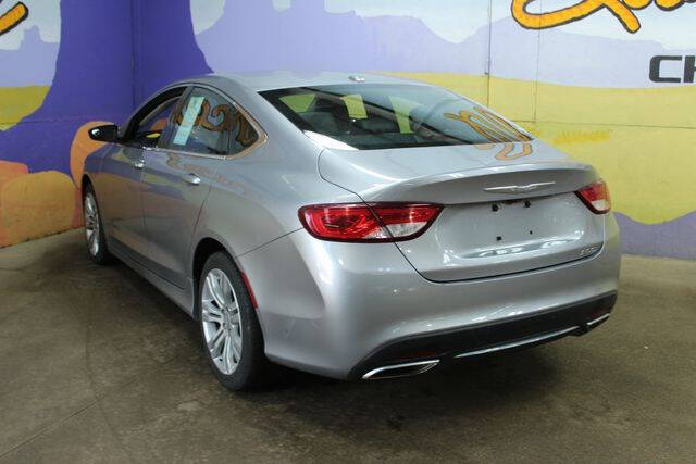 2015 Chrysler 200 Limited