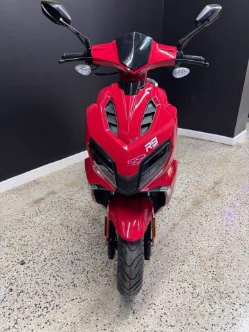 2026 Ascend R9