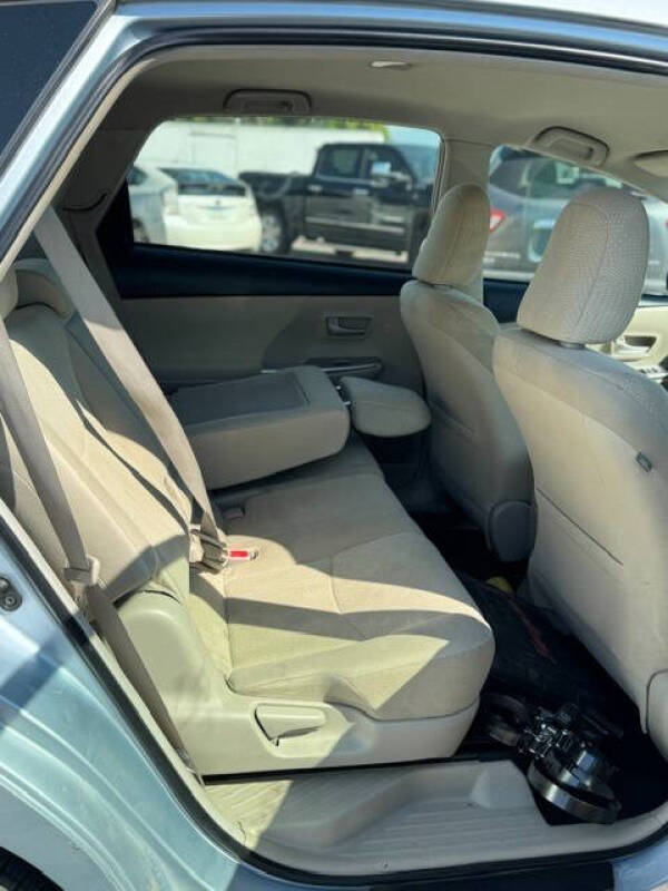 2012 Toyota Prius v Two