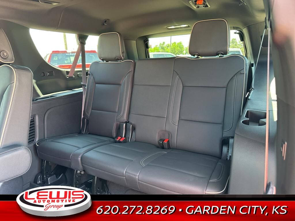 2024 Chevrolet Suburban for sale at Lewis Chevrolet of Garden City in Garden City, KS