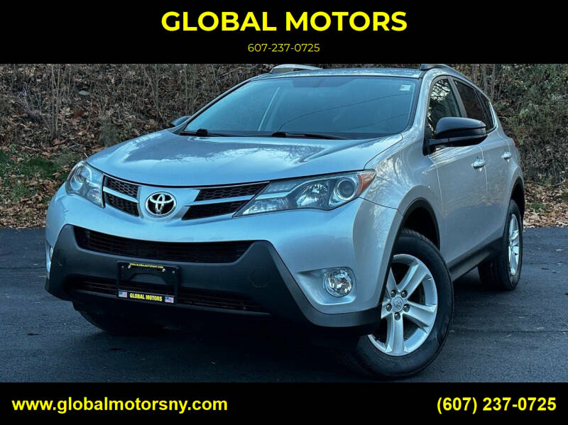 2015 Toyota RAV4 LE's photo