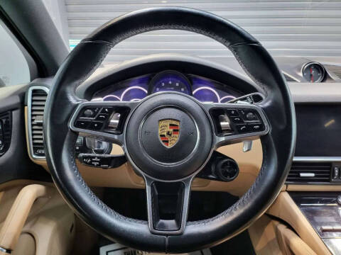 2023 Porsche Cayenne Coupe Platinum Edition