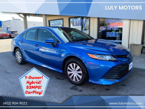 2020 Toyota Camry Hybrid for sale at Luly Motors in Lincoln NE