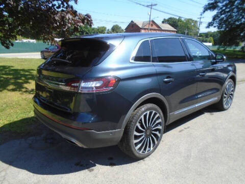2022 Lincoln Nautilus Black Label