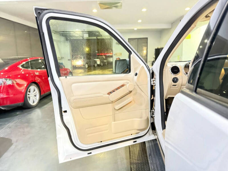 2006 Ford Explorer Eddie Bauer