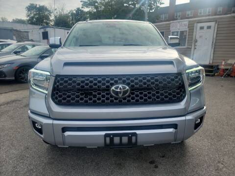 2018 Toyota Tundra for sale at OFIER AUTO SALES in Freeport NY