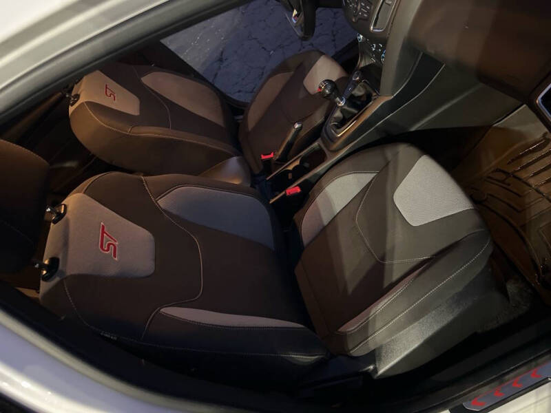 2017 Ford Focus ST