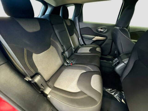 2017 Jeep Cherokee Sport