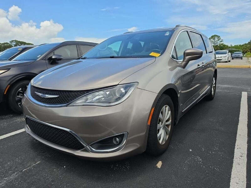 2018 Chrysler Pacifica Touring L Plus