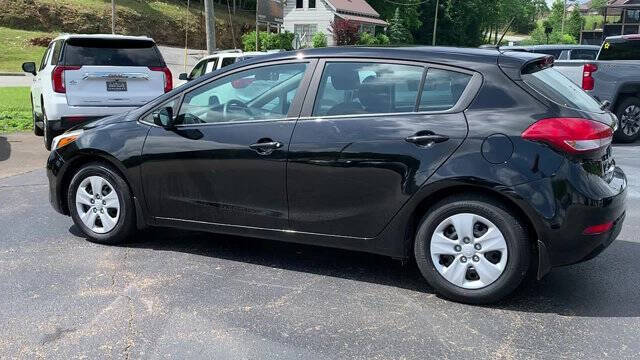 2017 Kia Forte5 LX