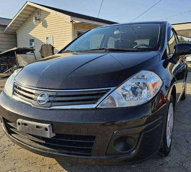 2011 Nissan Versa for sale at Adan Auto Credit in Effingham IL