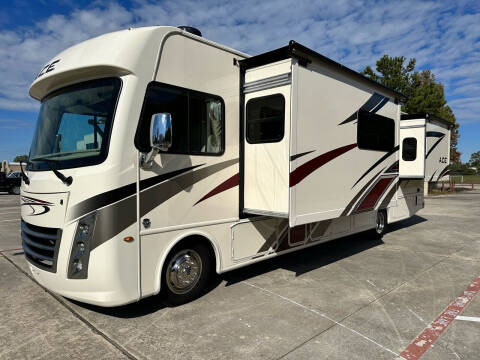 2020 Thor ACE 33.1   Sleeps 8 , King Bed for sale at Top Choice RV in Spring TX