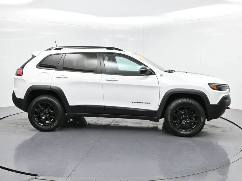 2022 Jeep Cherokee Trailhawk