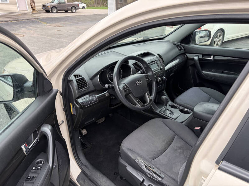 2011 Kia Sorento LX