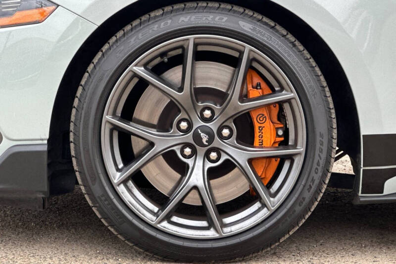 2022 Ford Mustang Mach 1