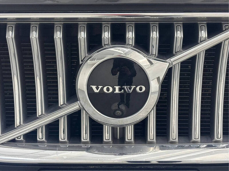 2020 Volvo XC90 T6 Inscription 6-Passenger