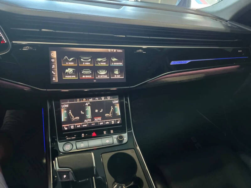 2020 Audi Q8 quattro Prestige 55 TFSI