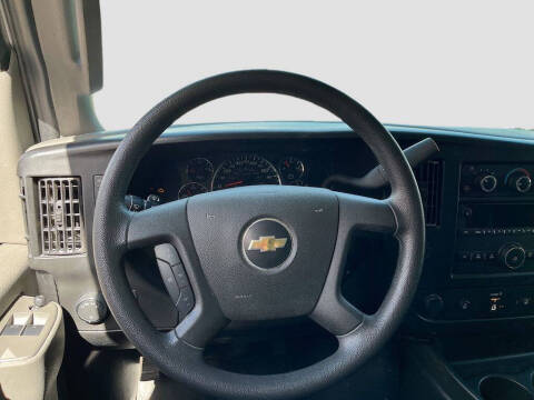 2024 Chevrolet Express 2500