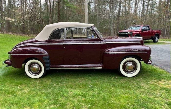 1946 Ford Super Deluxe