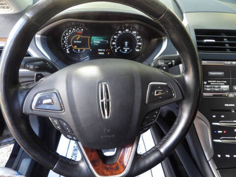 2016 Lincoln MKZ