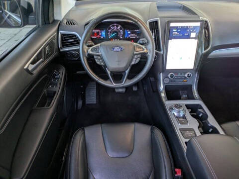 2021 Ford Edge Titanium