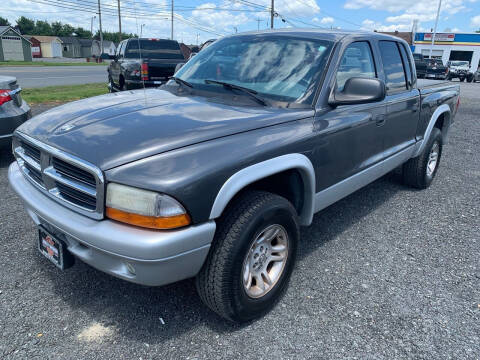 2003 Dodge Dakota for sale at Burkholder Motors in Middletown DE