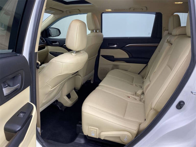 2017 Toyota Highlander