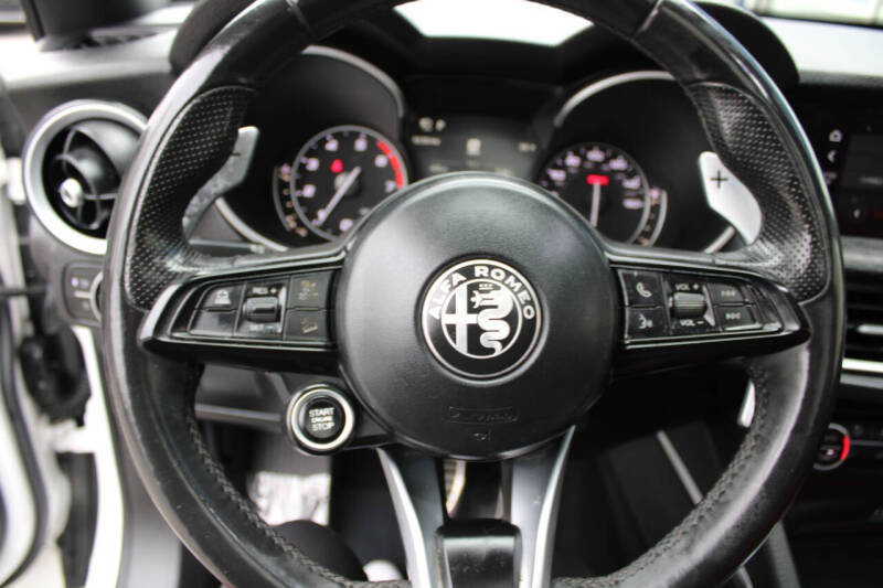 2022 Alfa Romeo Stelvio Sprint