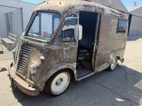 1954 International Metro RM_122