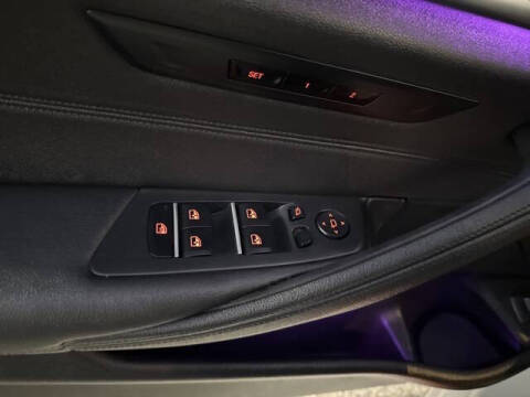 2019 BMW 5 Series 530i