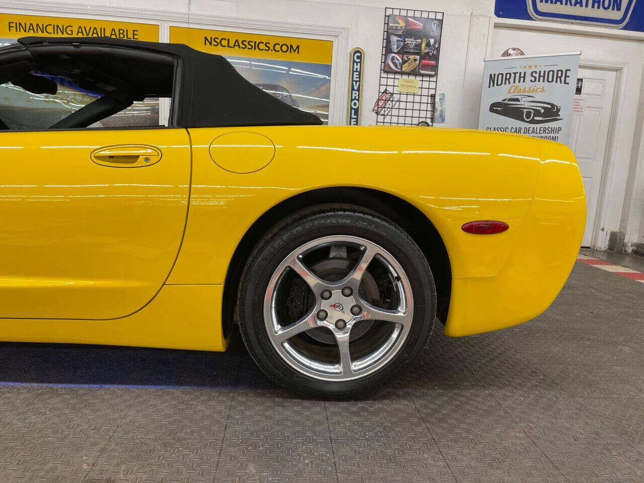 2003 Chevrolet Corvette 42