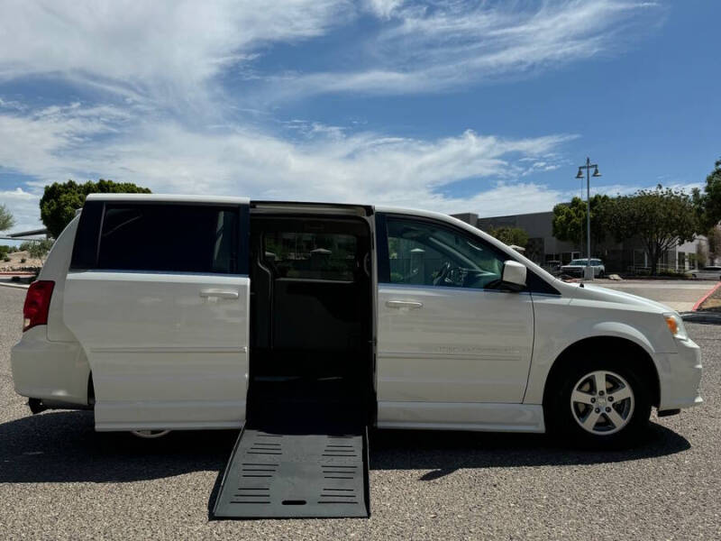 2012 Dodge Grand Caravan Crew