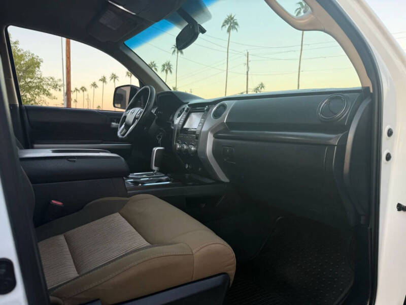 2014 Toyota Tundra SR5