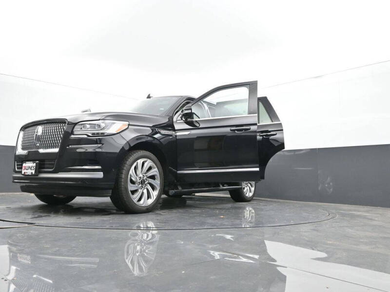 2024 Lincoln Navigator Premiere