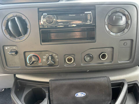 2011 Ford E-Series E-250