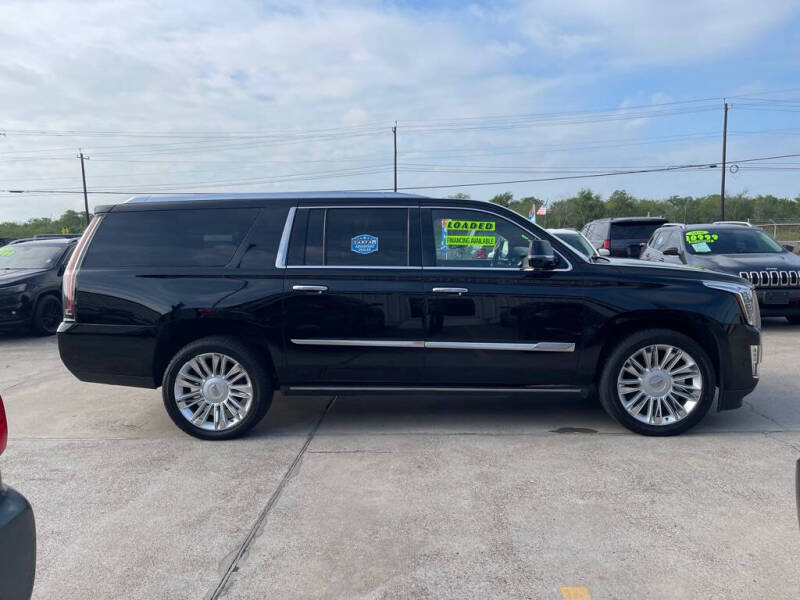 2018 Cadillac Escalade ESV Platinum